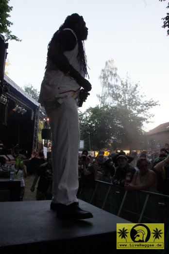 Suga Roy (Jam) with Conrad Crystal and The House Of Riddim Band 19. Reggae Jam Festival - Bersenbrueck 03. August 2013 ( (14).JPG